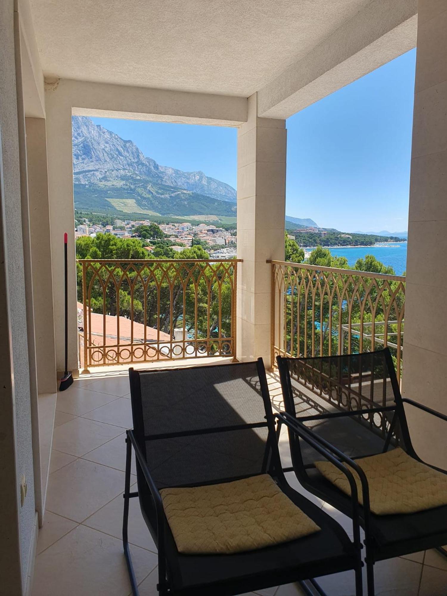 Inas Place Baška Voda المظهر الخارجي الصورة