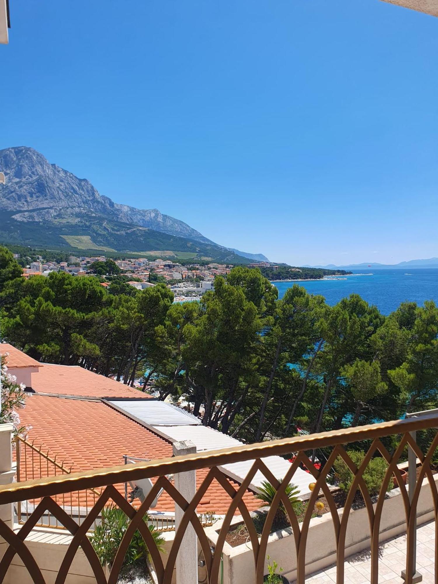 Inas Place Baška Voda المظهر الخارجي الصورة